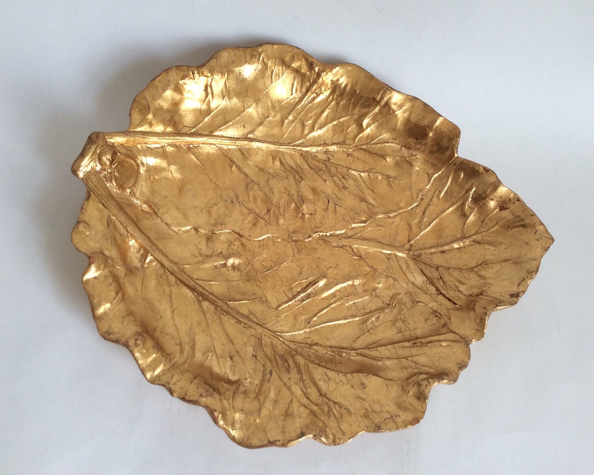 Empty Pocket leaves gilded terracotta