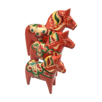 Set of 3 wooden dalecarlie horses