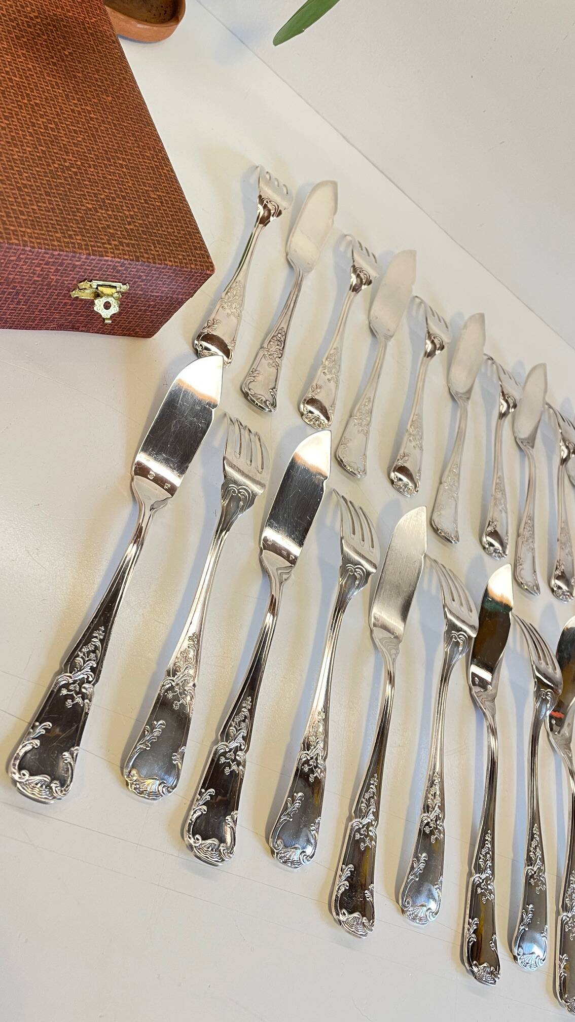 PLATIL 12 Couverts à Poisson  Métal Argenté