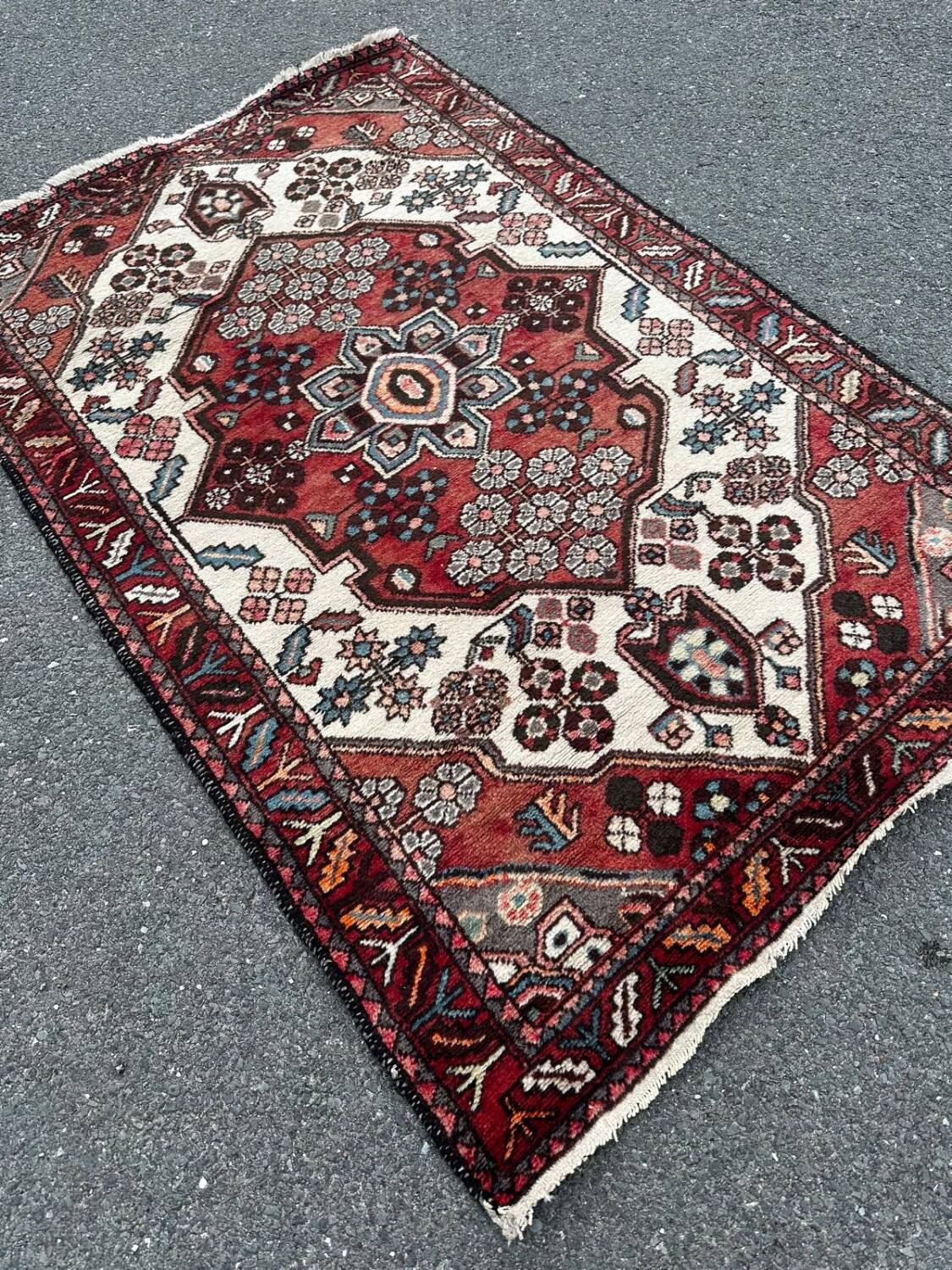 Tapis persan fait main