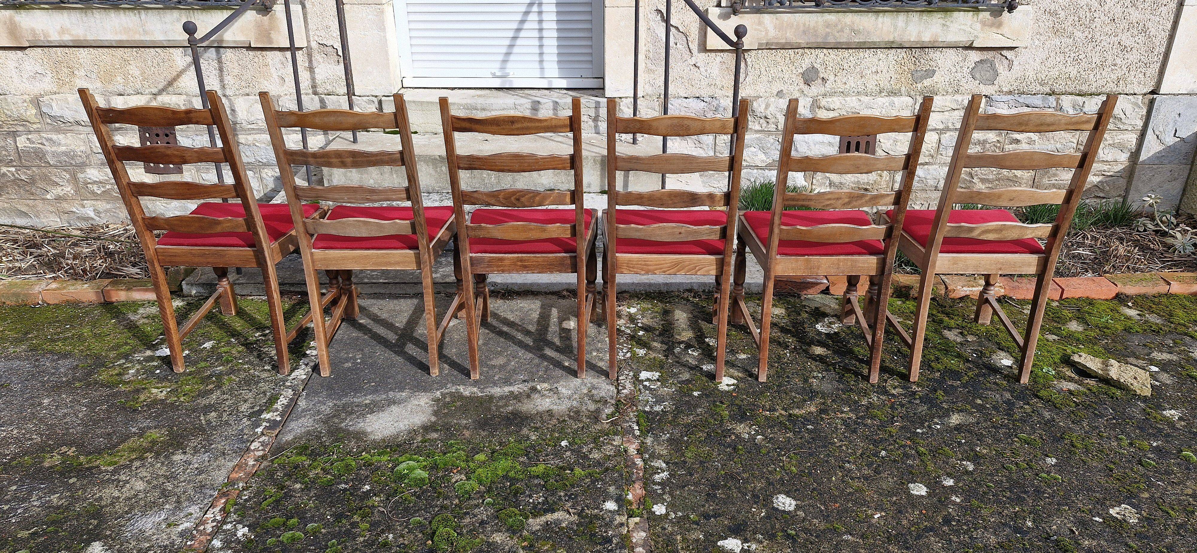 Round wooden table with 1 integrated extension + 6 wooden and fabric chairs