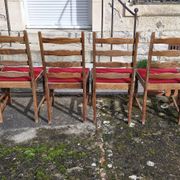 Round wooden table with 1 integrated extension + 6 wooden and fabric chairs