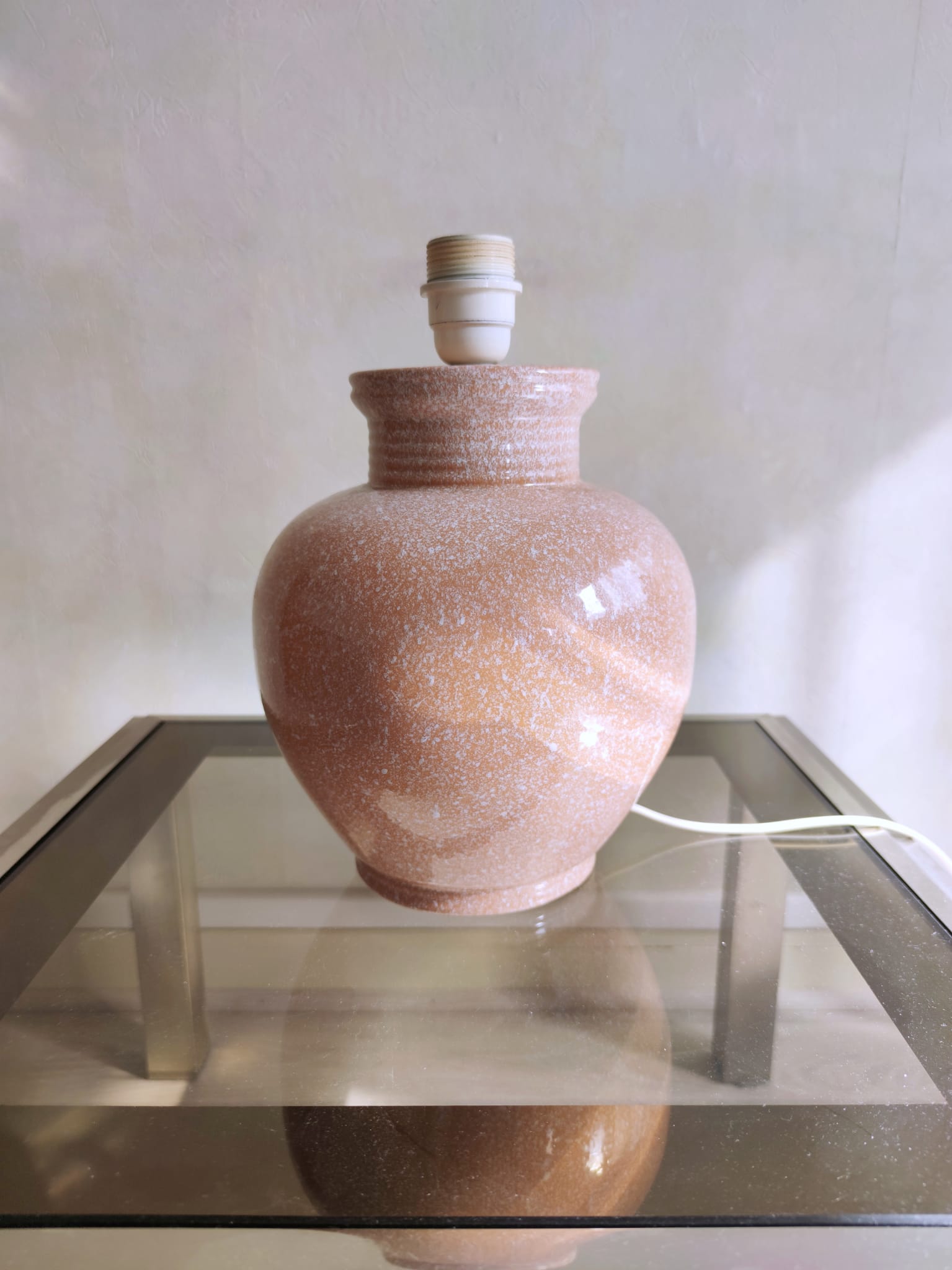 Pink ceramic ball lamp with lampshade