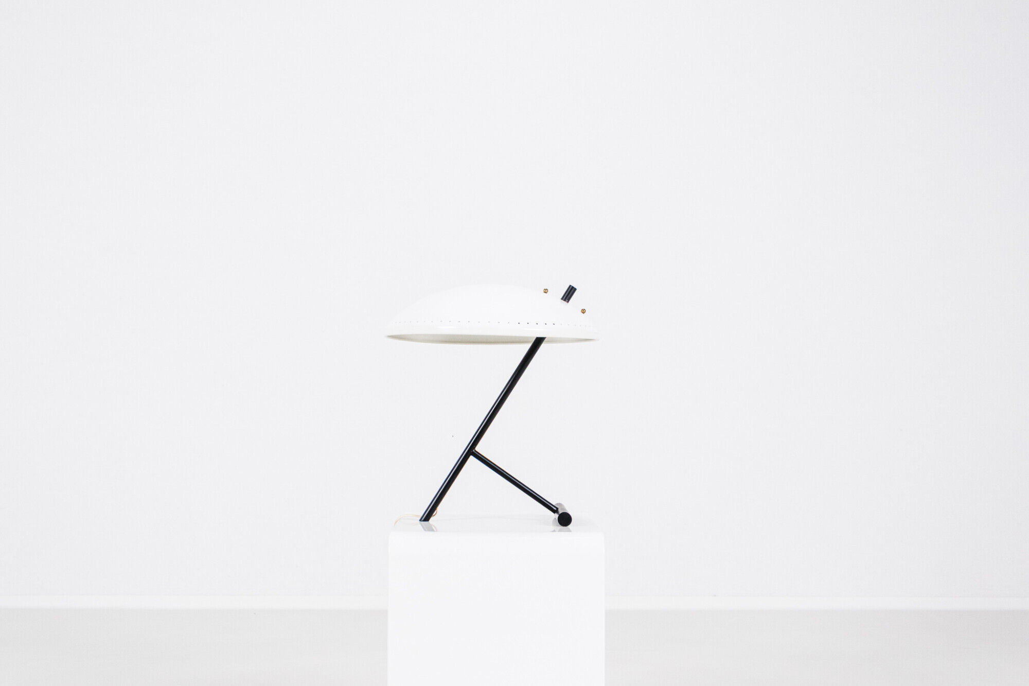 Lampe de bureau Blanc Negro Evoluon par Louis Kalff pour Philips, années 1950.