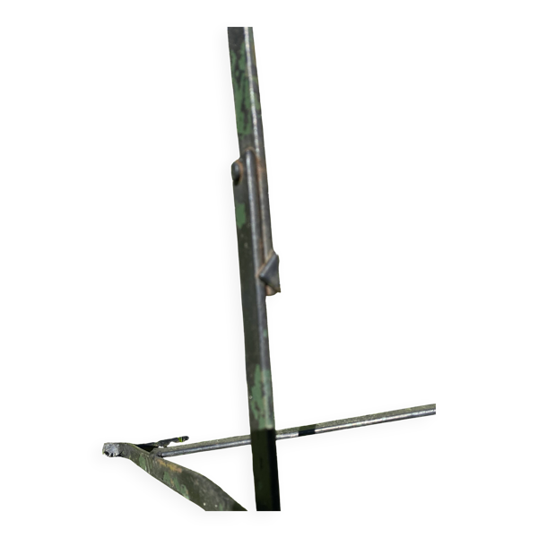 Ancienne table pliante en métal noir