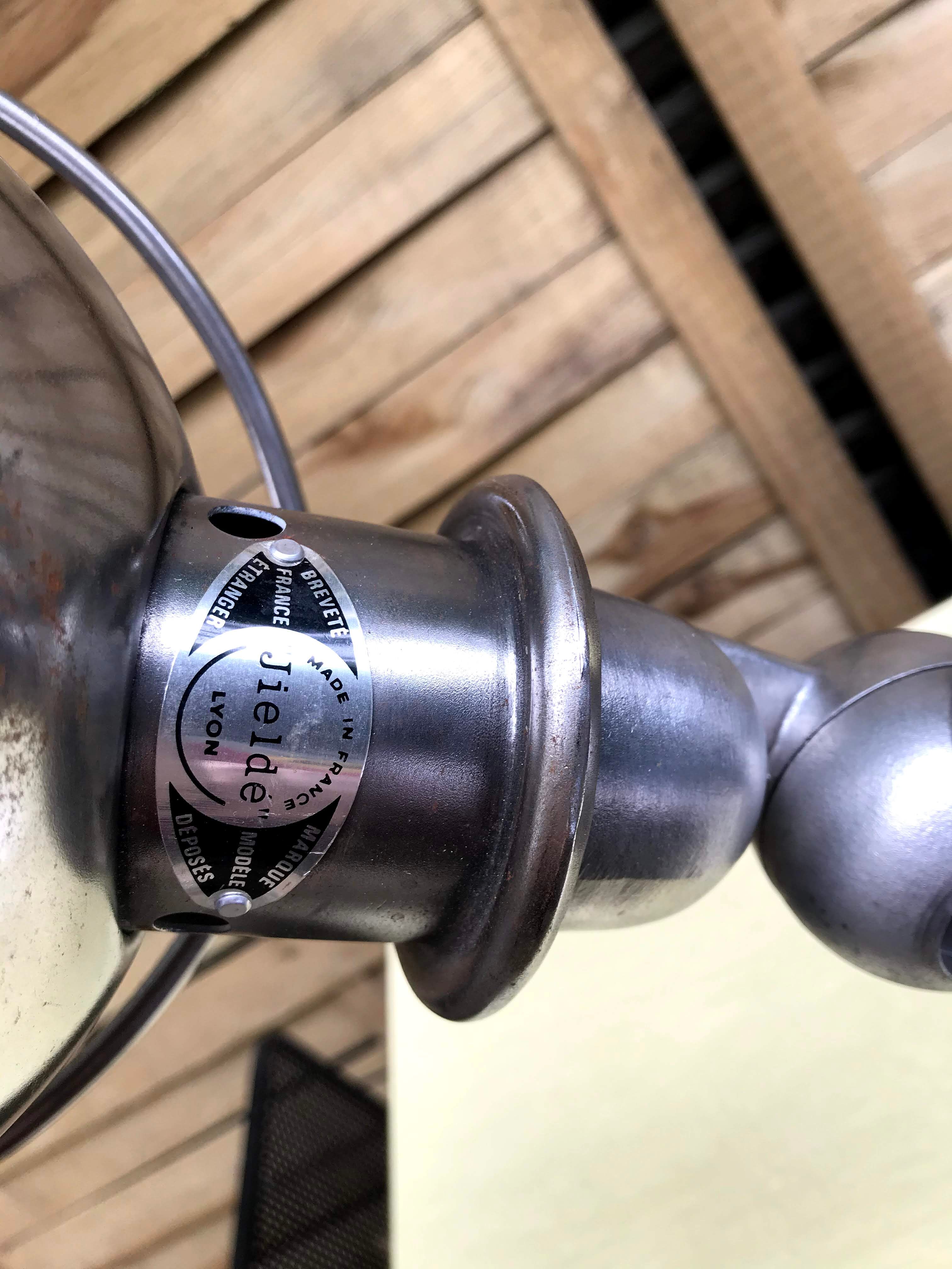 Jielde 2-arm lamp with 50/60 vice