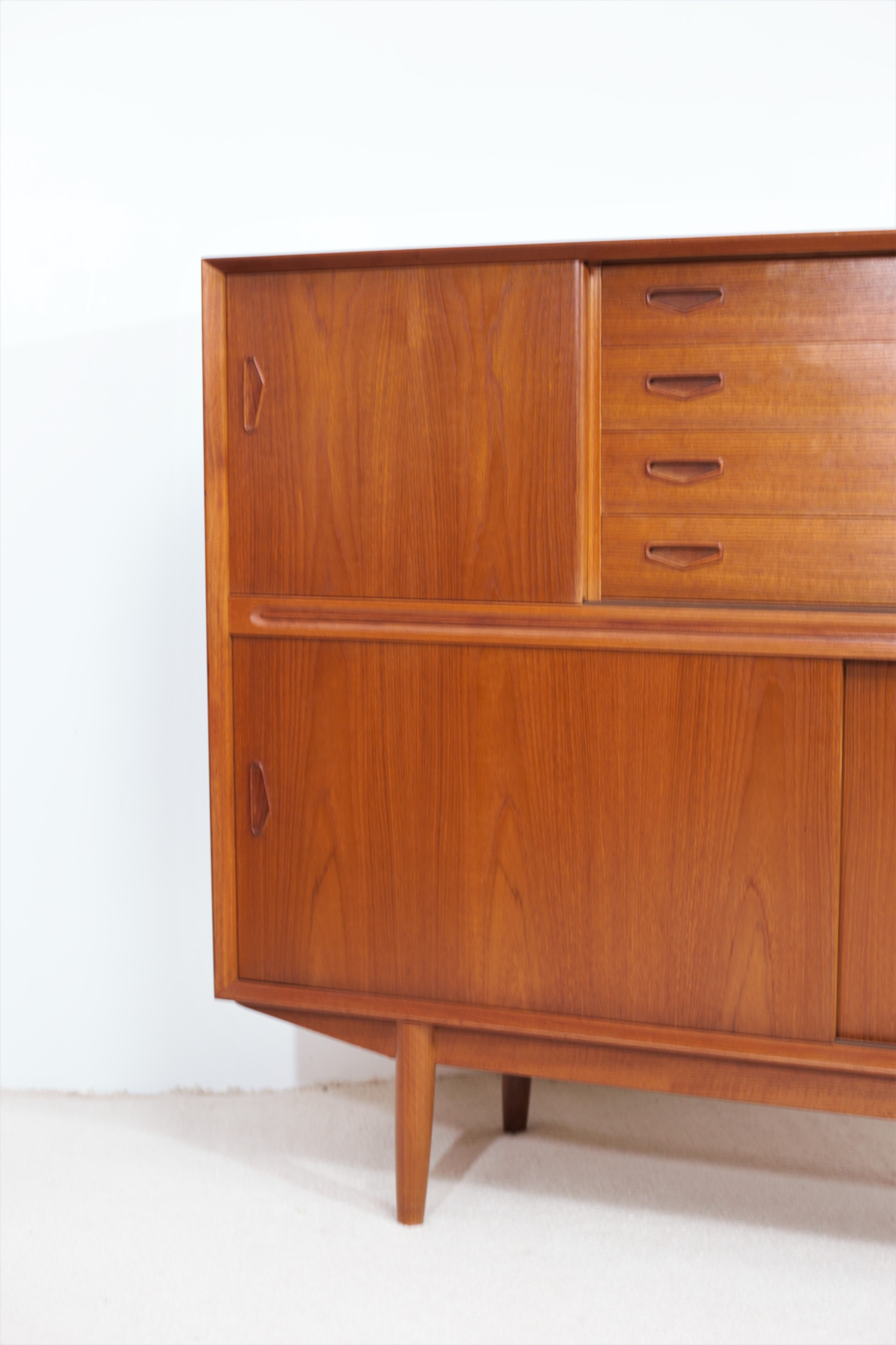 Clausen & Søn High Row