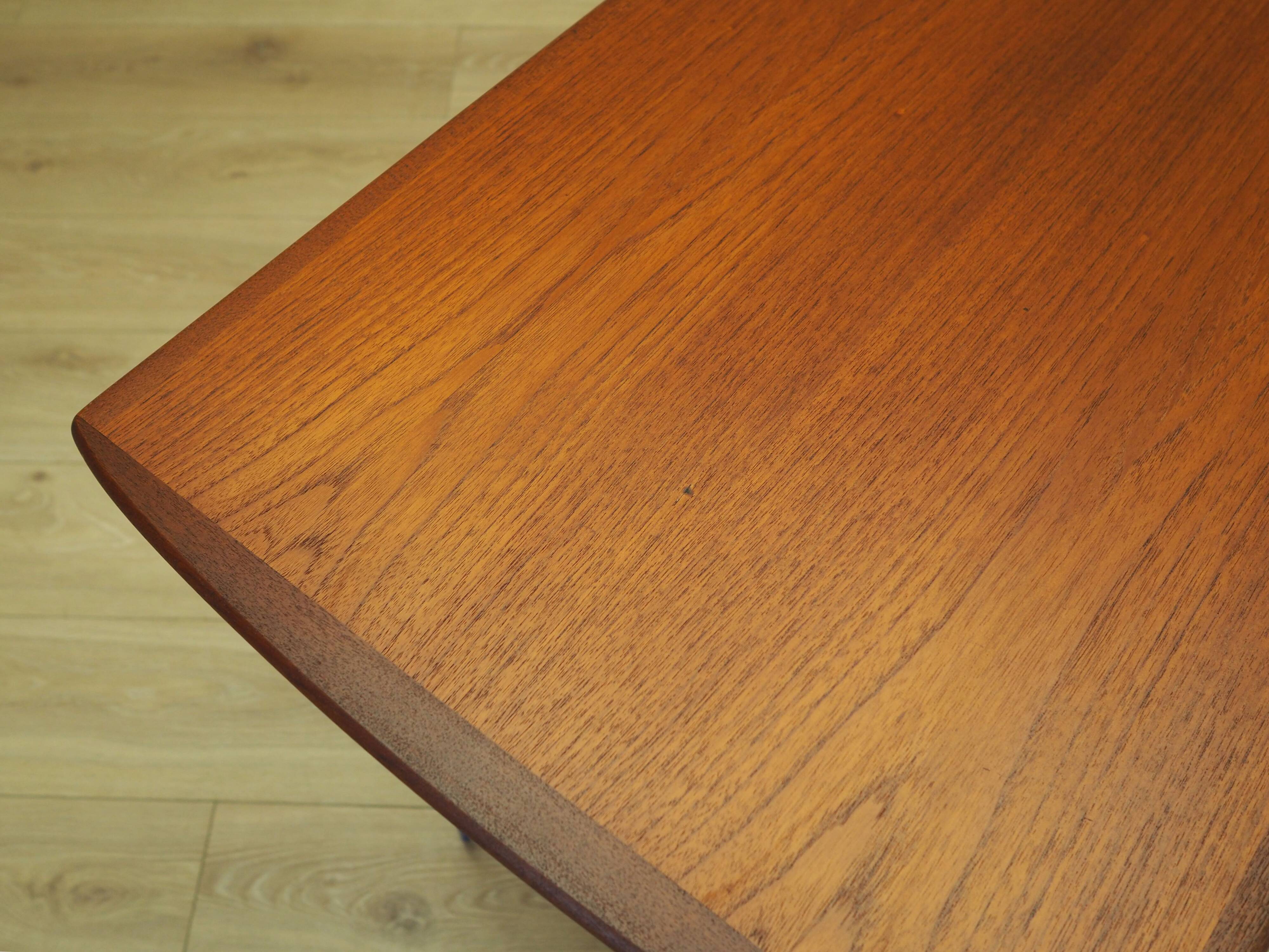 Bureau en teck, design danois, années 1970, production : Danemark