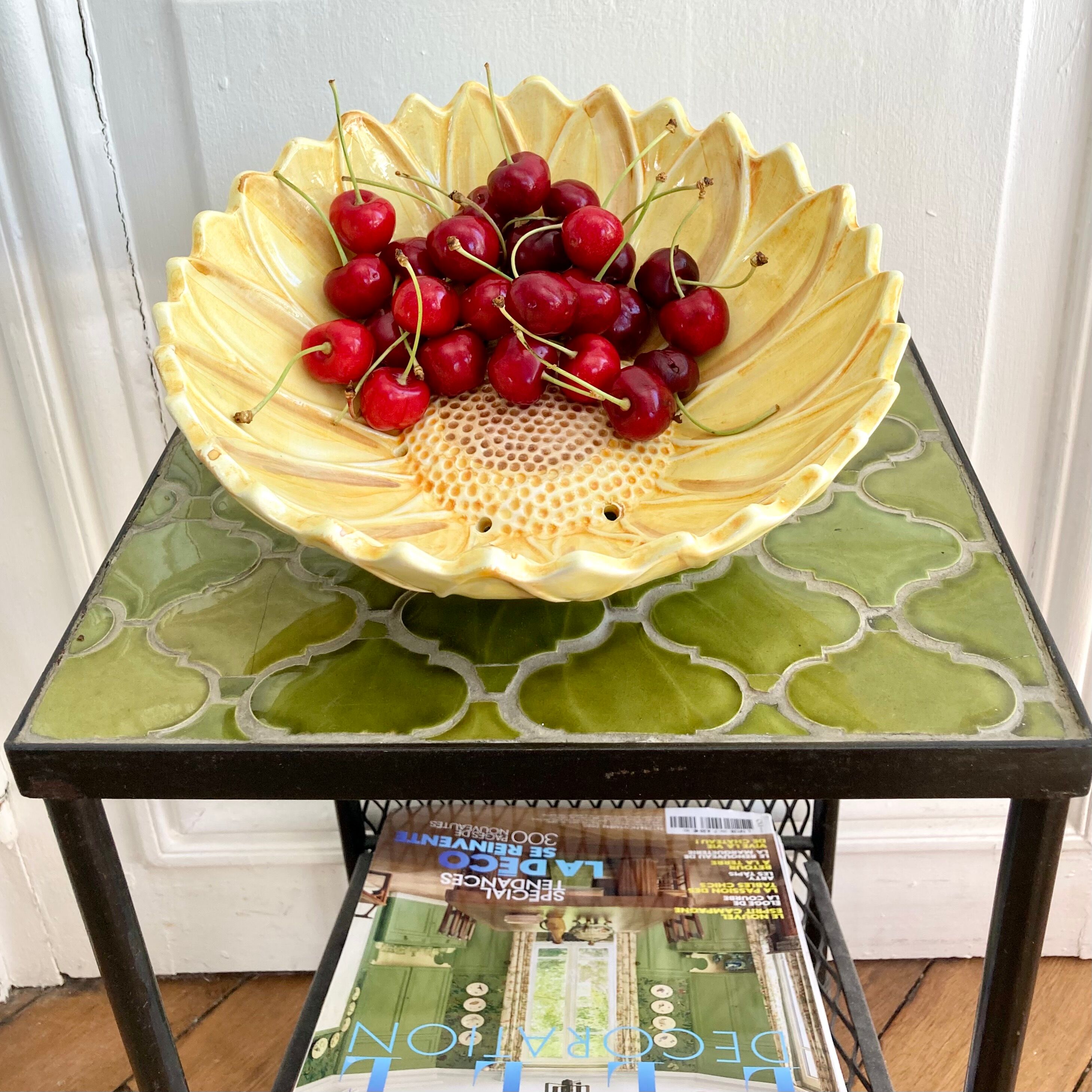 Ceramic fruit drainer