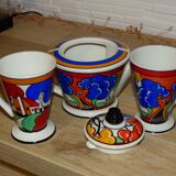 Teapot with 2 cups. art deco. clarice cliff. sadler.