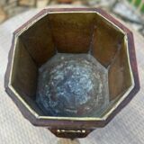 Magnificent mahogany planter