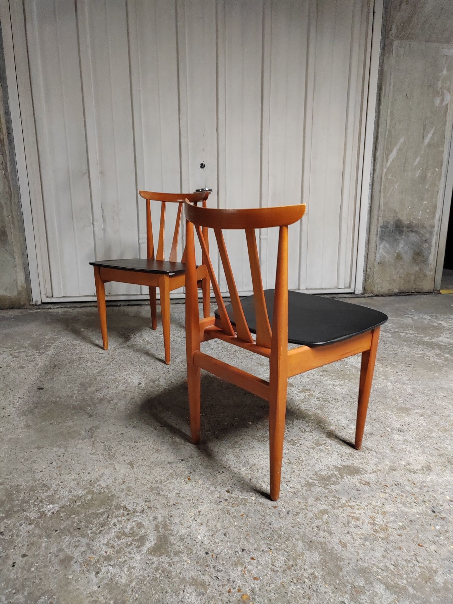 Paire de chaises scandinave