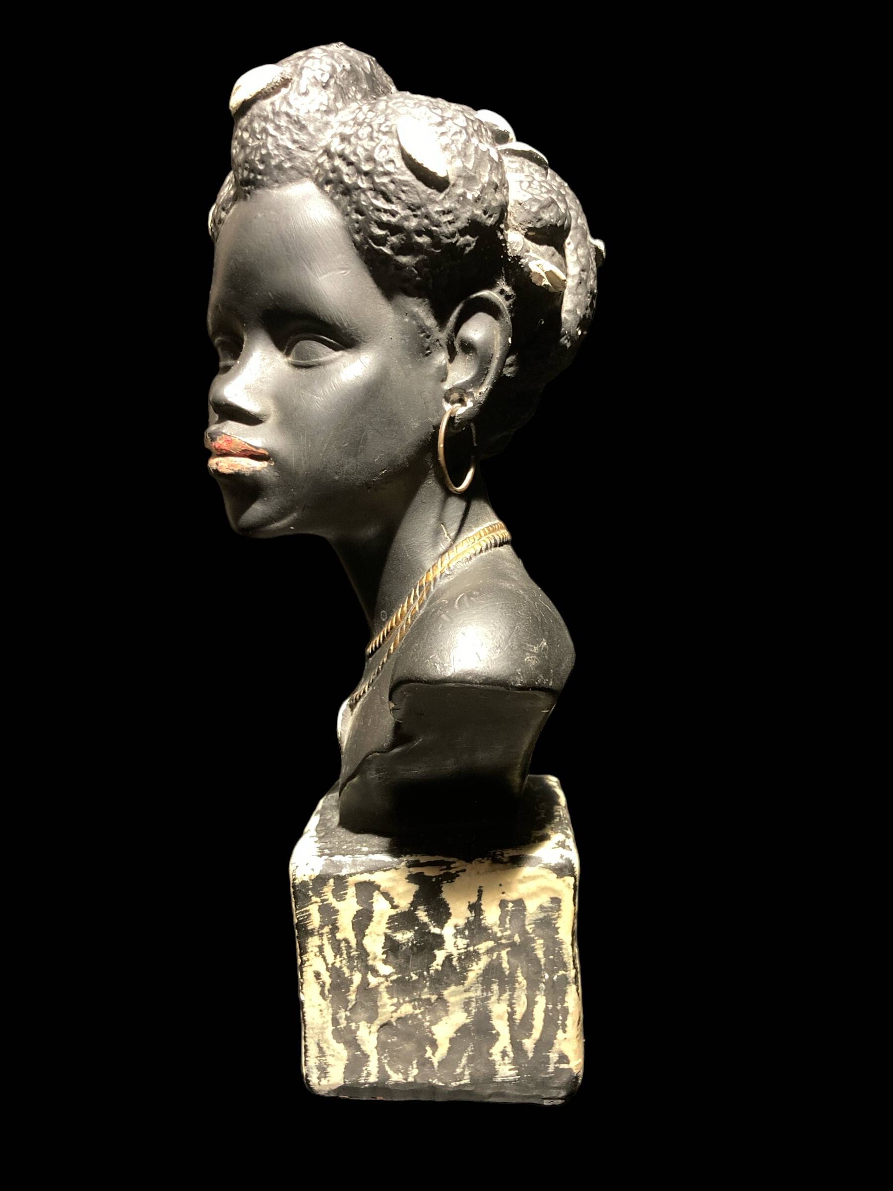 Sculpture of a black woman in plaster