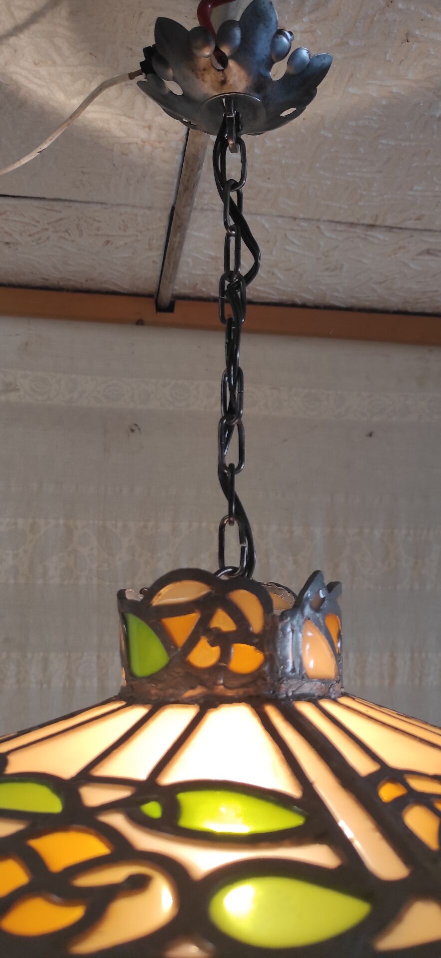 Tiffany-style glass and lead suspension - mid 20th century.
