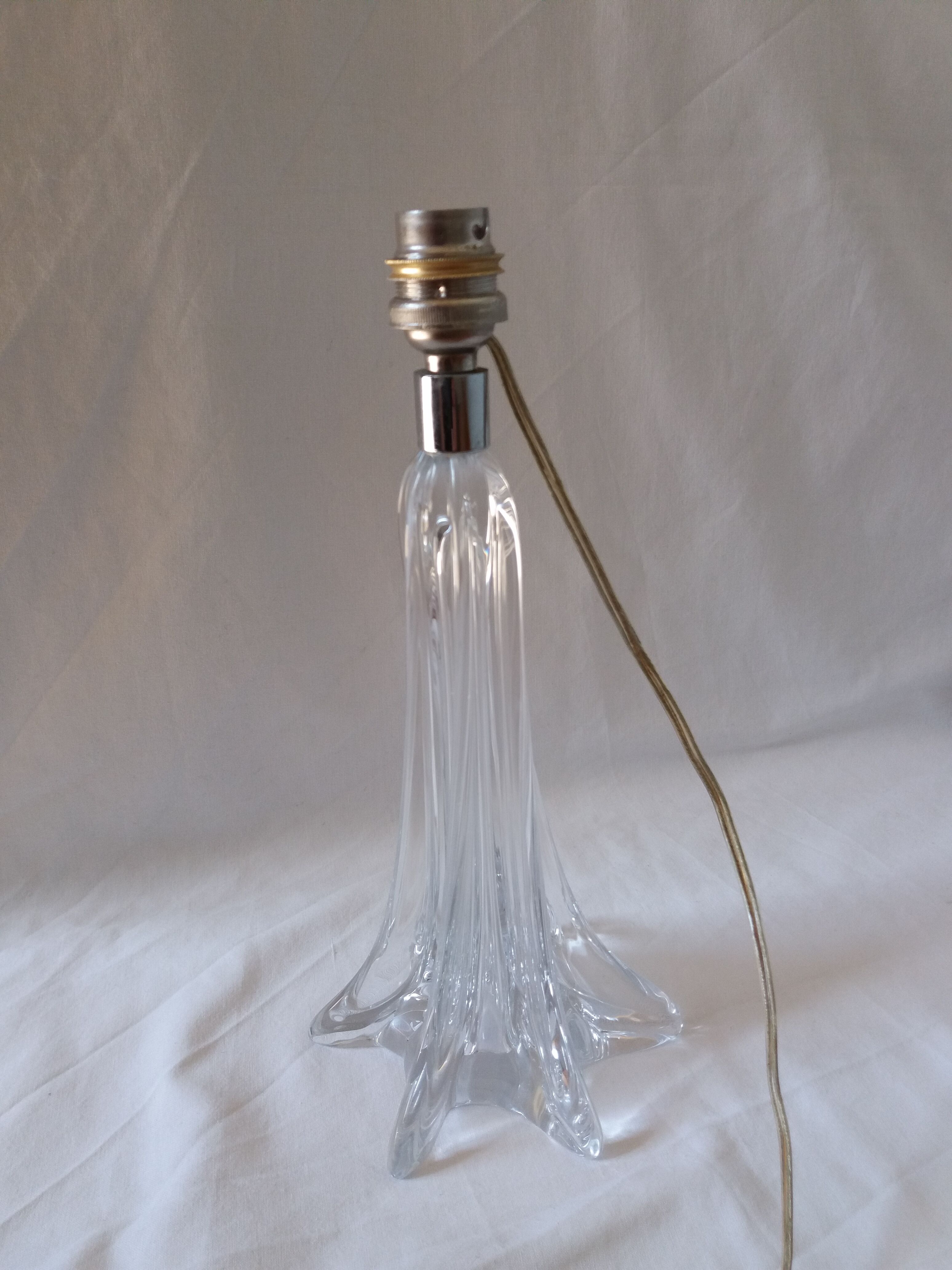 Foot lamp twisted in crystal or glass