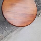 Folding coffee table
