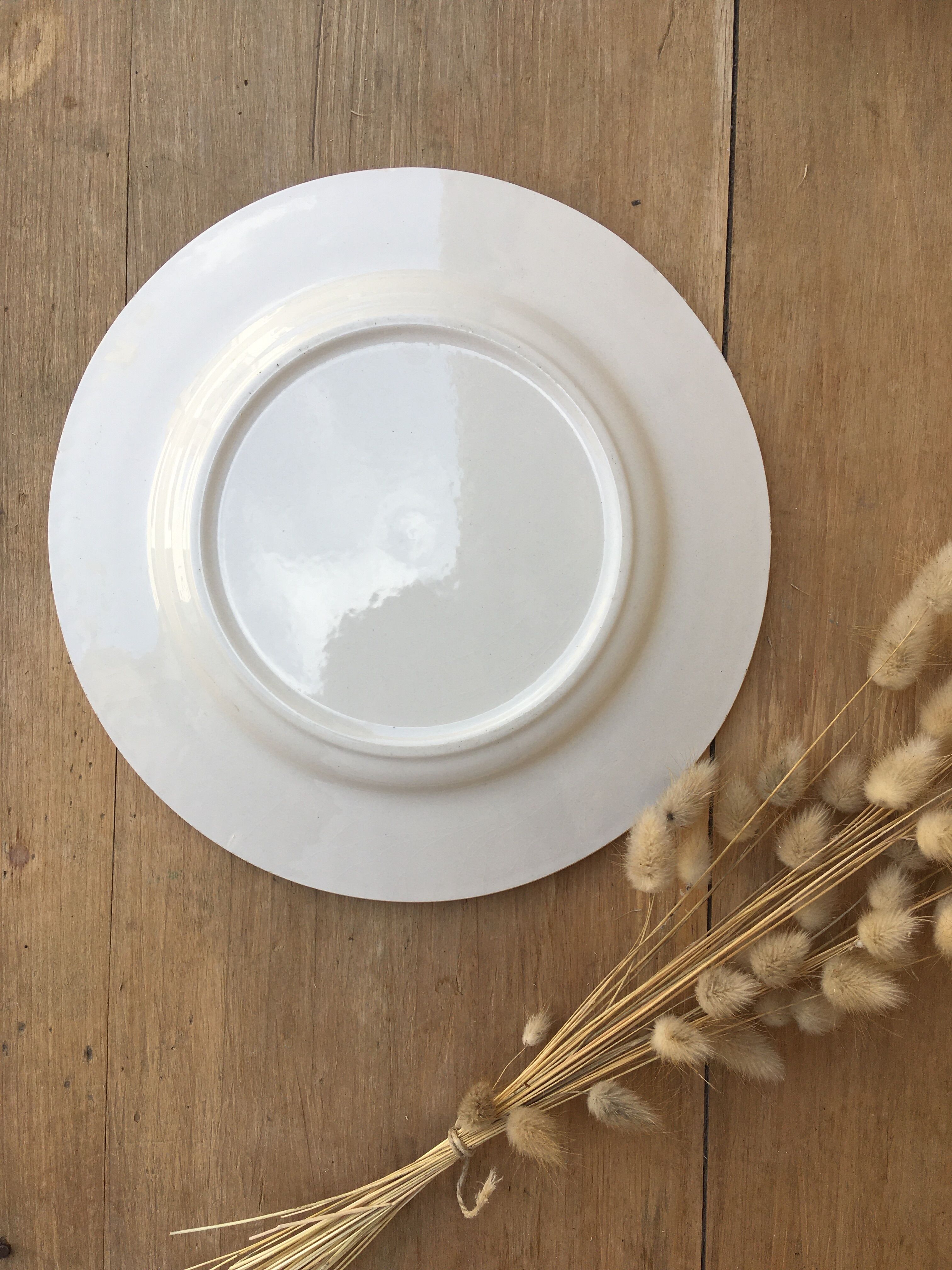 Vintage flower plates