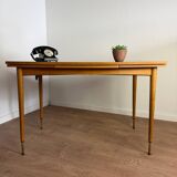 Vintage extendable dining table
