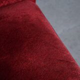 Modern Danish canapé, 3-seater in red velvet, Fritz Hansen style, 1940s.