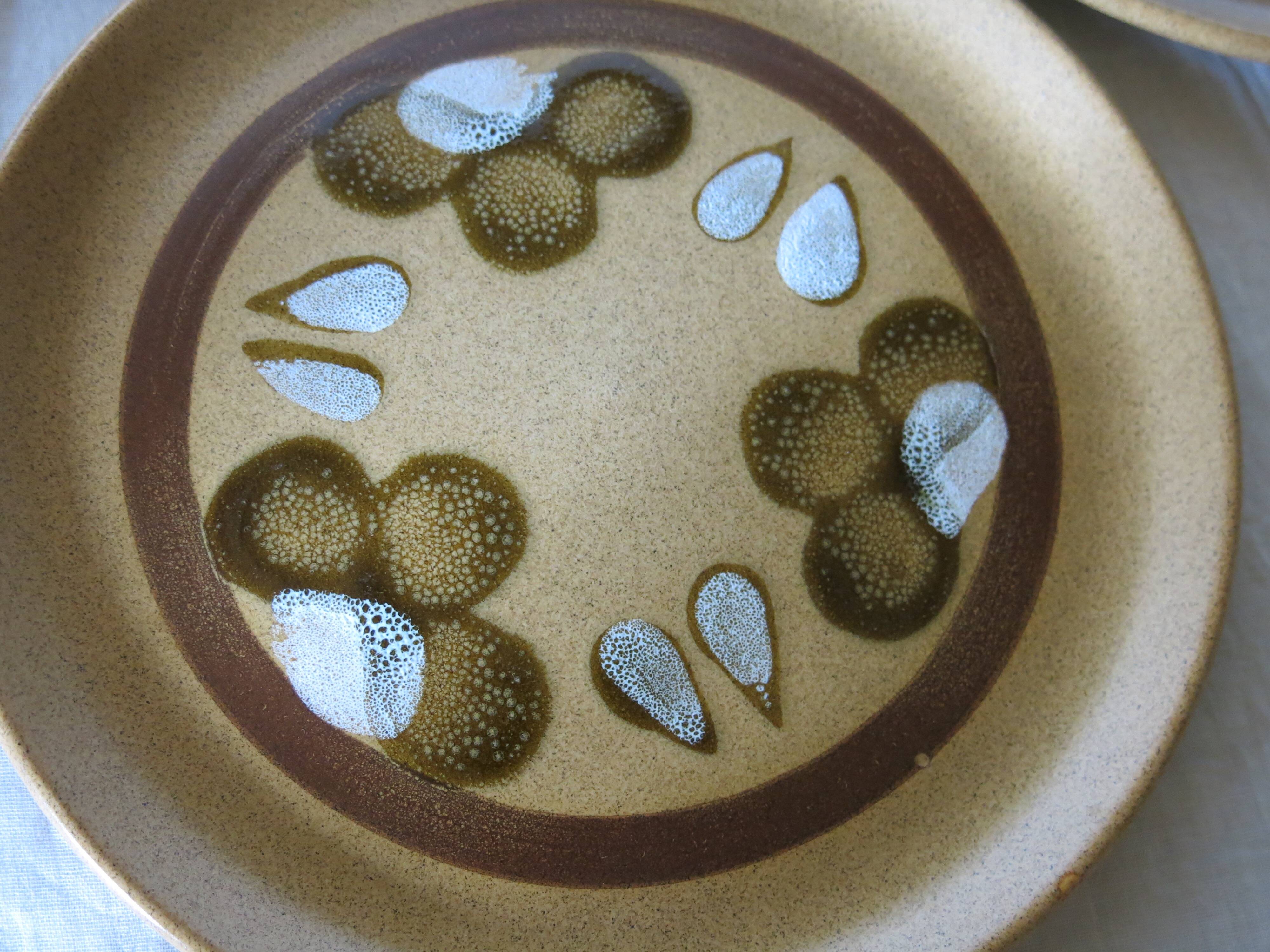 8 Sarreguemines stoneware dessert plates, Chamonix model, very good condition