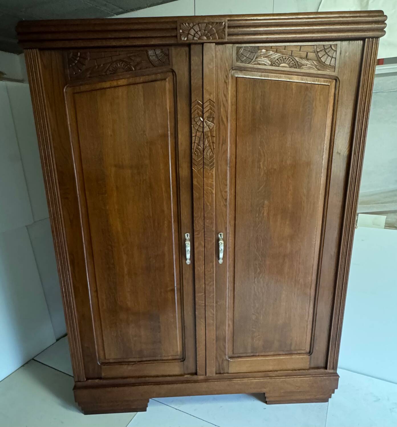 Armoire style art déco