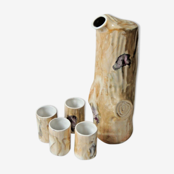 Pitcher log of wood and 4 glasses in iridescent porcelain Yugoslavia