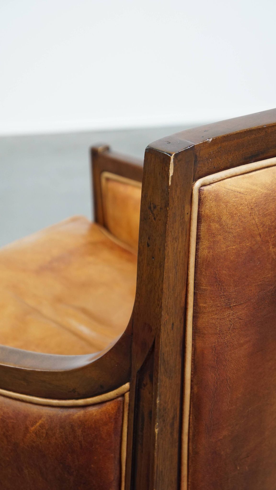 Cognac-Colored Sheepskin Leather Art Deco Design Chair Combined with Wood