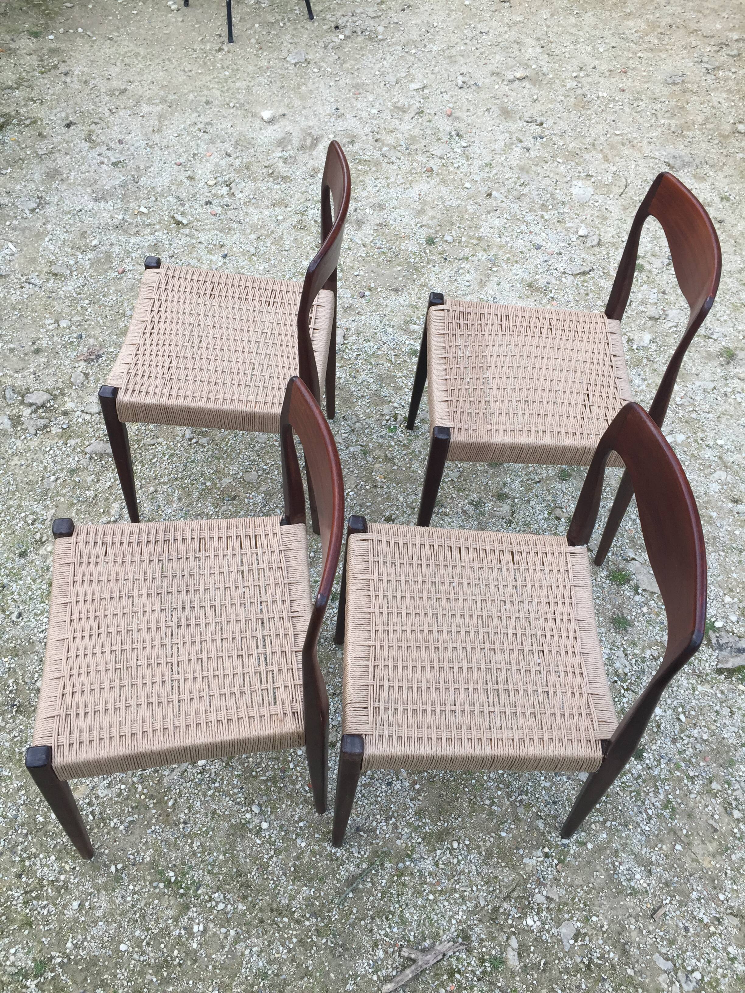 4 Danish chairs 60