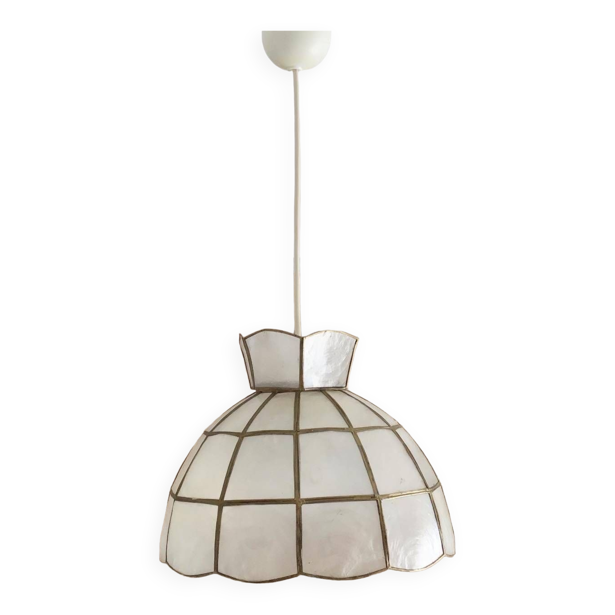 Vintage mother-of-pearl pendant light
