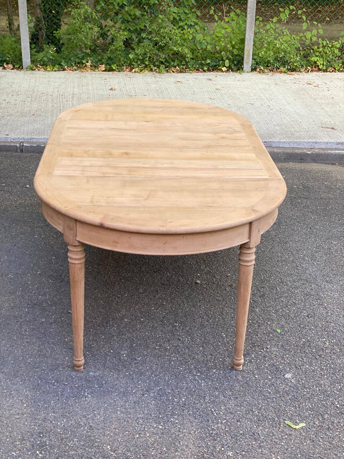 Round dining table Louis Philippe stripped in raw solid cherry wood Italy