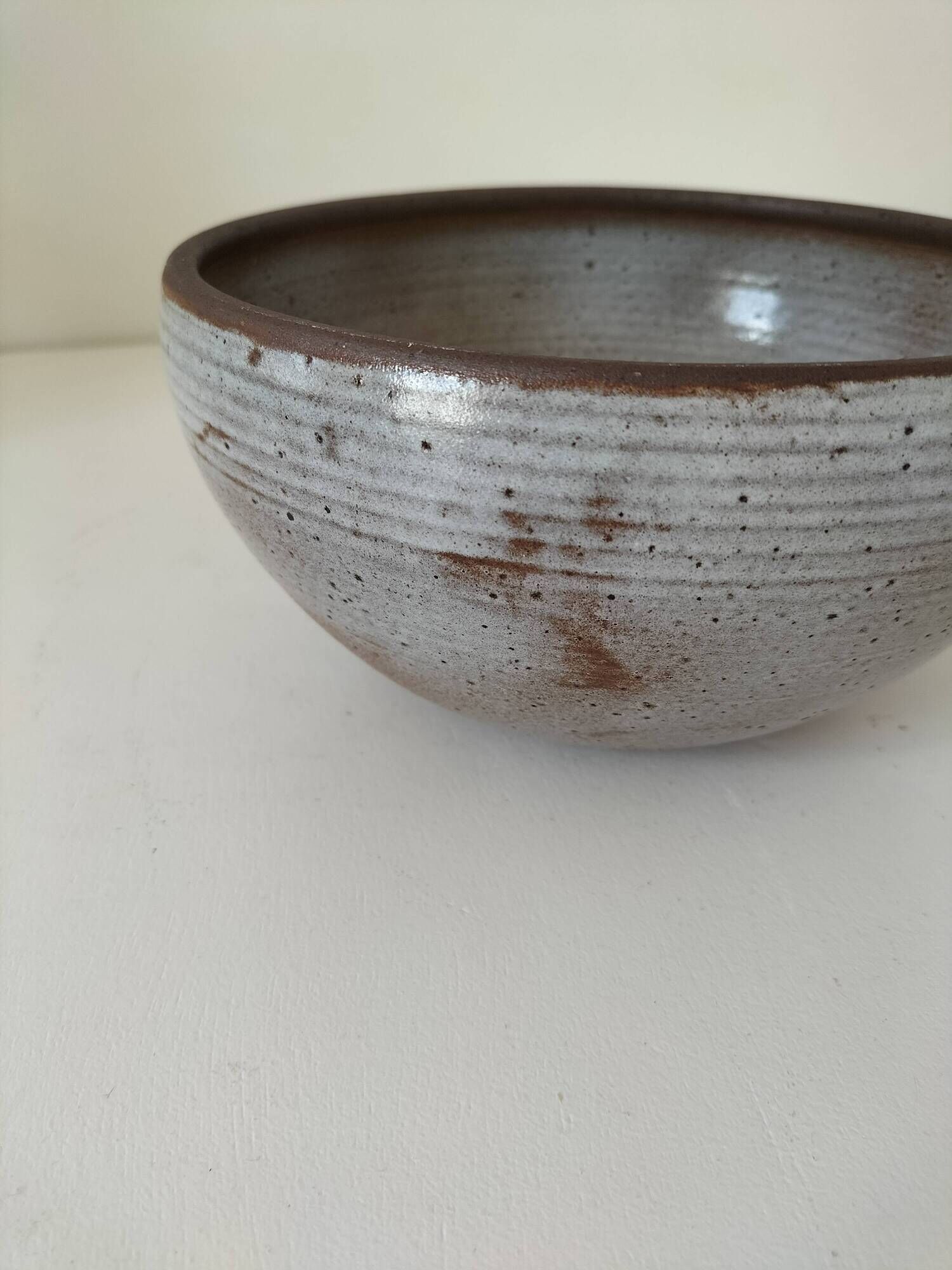 Ceramic cup from the Jeanne and Norbert Pierlot workshop (Ratilly)