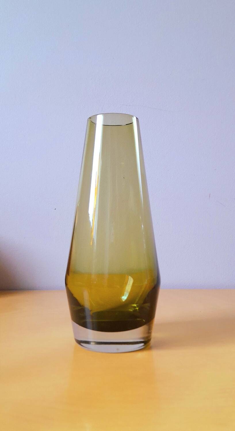 Lot of vintage glass vases