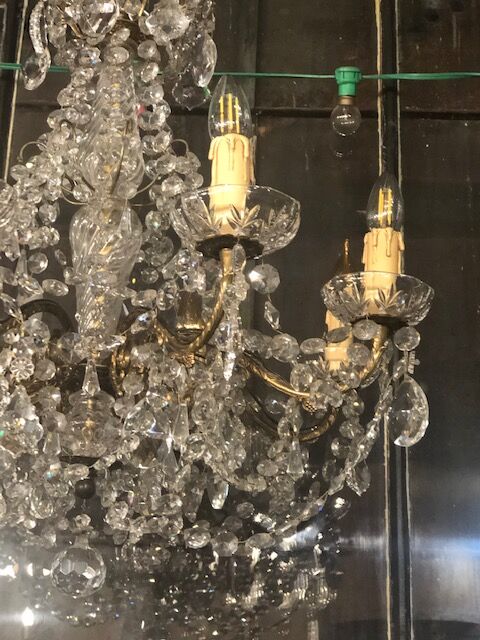 Candle with tassels 8 lights