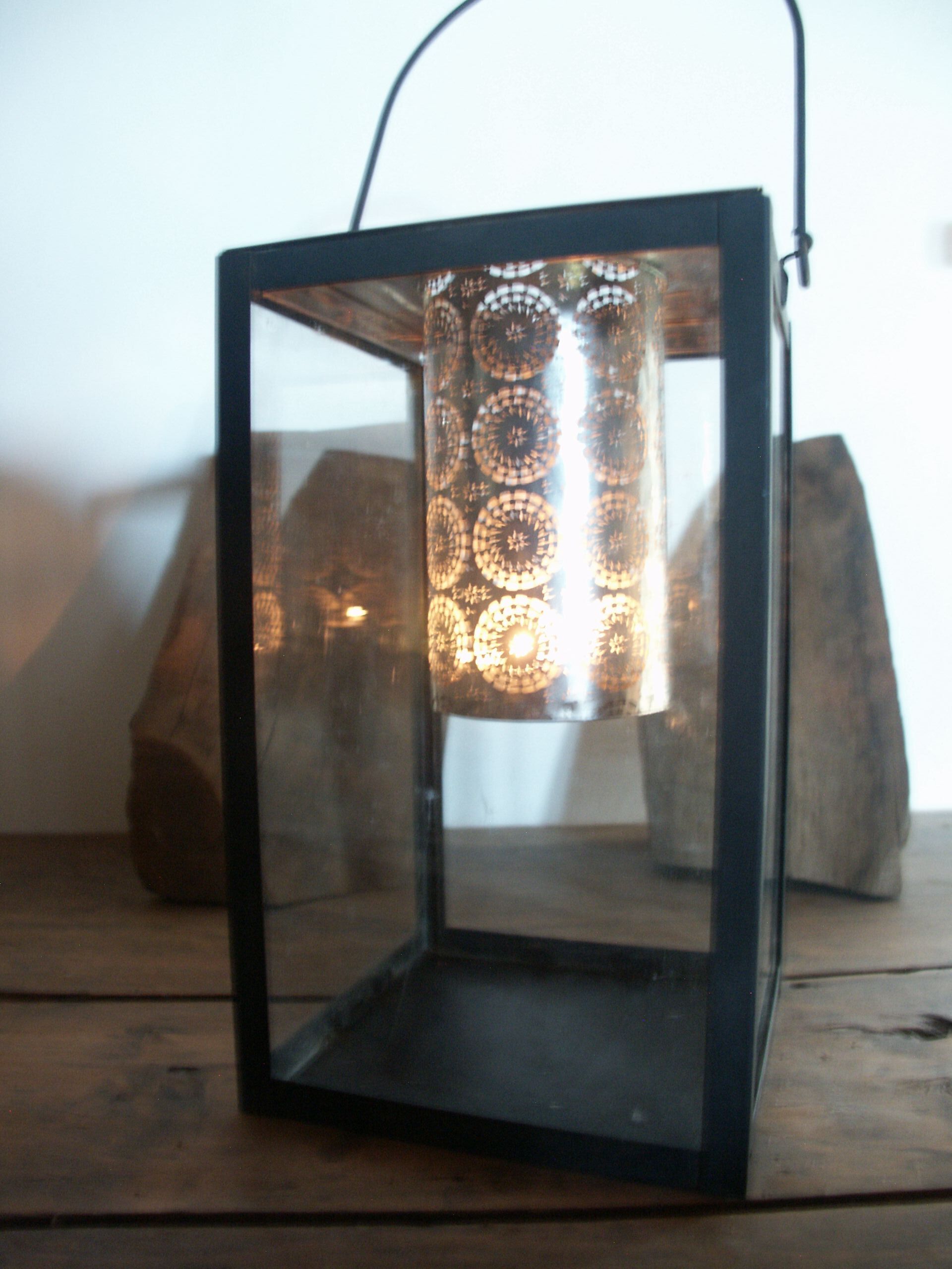 Lantern/metal photophore