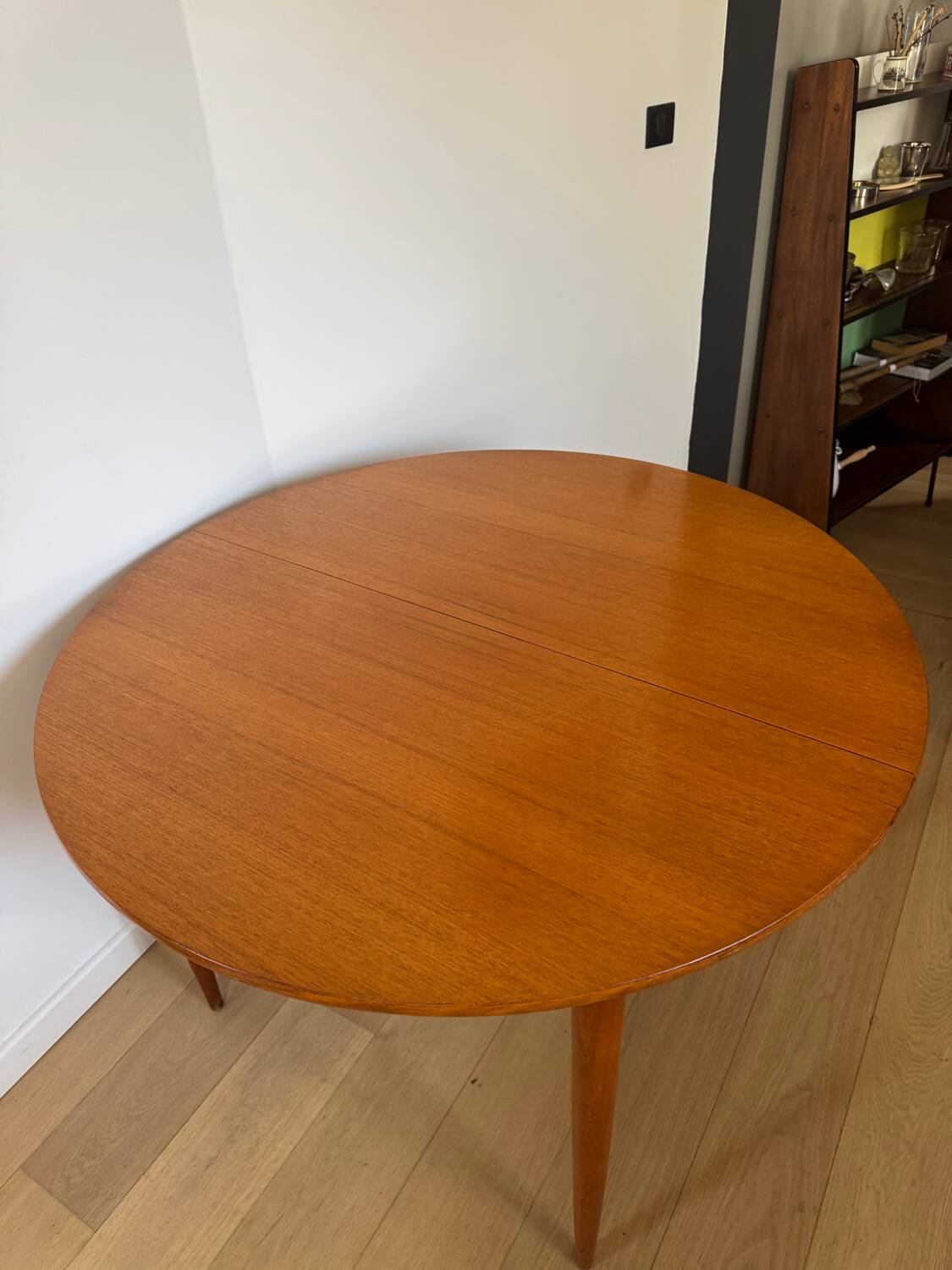Scandinavian round table with compass legs