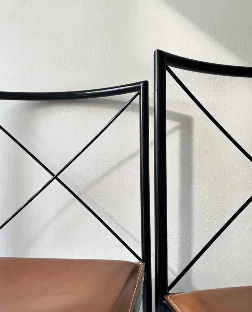 Set of 2 Italian chairs in black metal/cognac leather Arrben, Italy 1970.