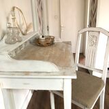 Dressing table with chair