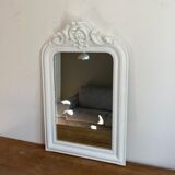 Late 19th century mirror with decorated pediment