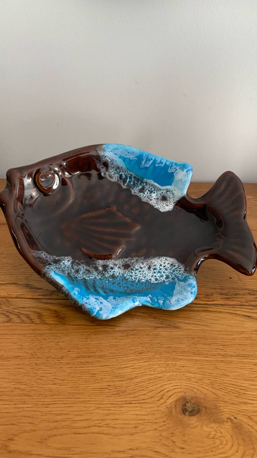 Coupelle forme poisson bleu et marron Vallauris