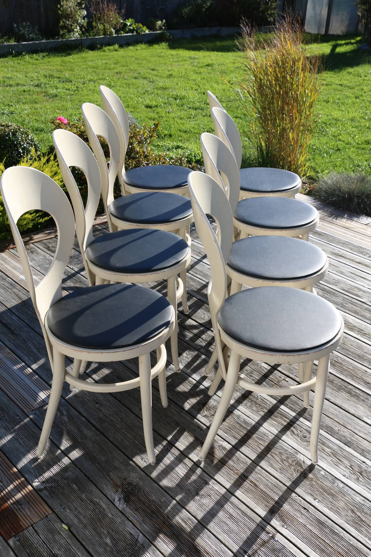 Chaise baumann mouette blanche skaï noir