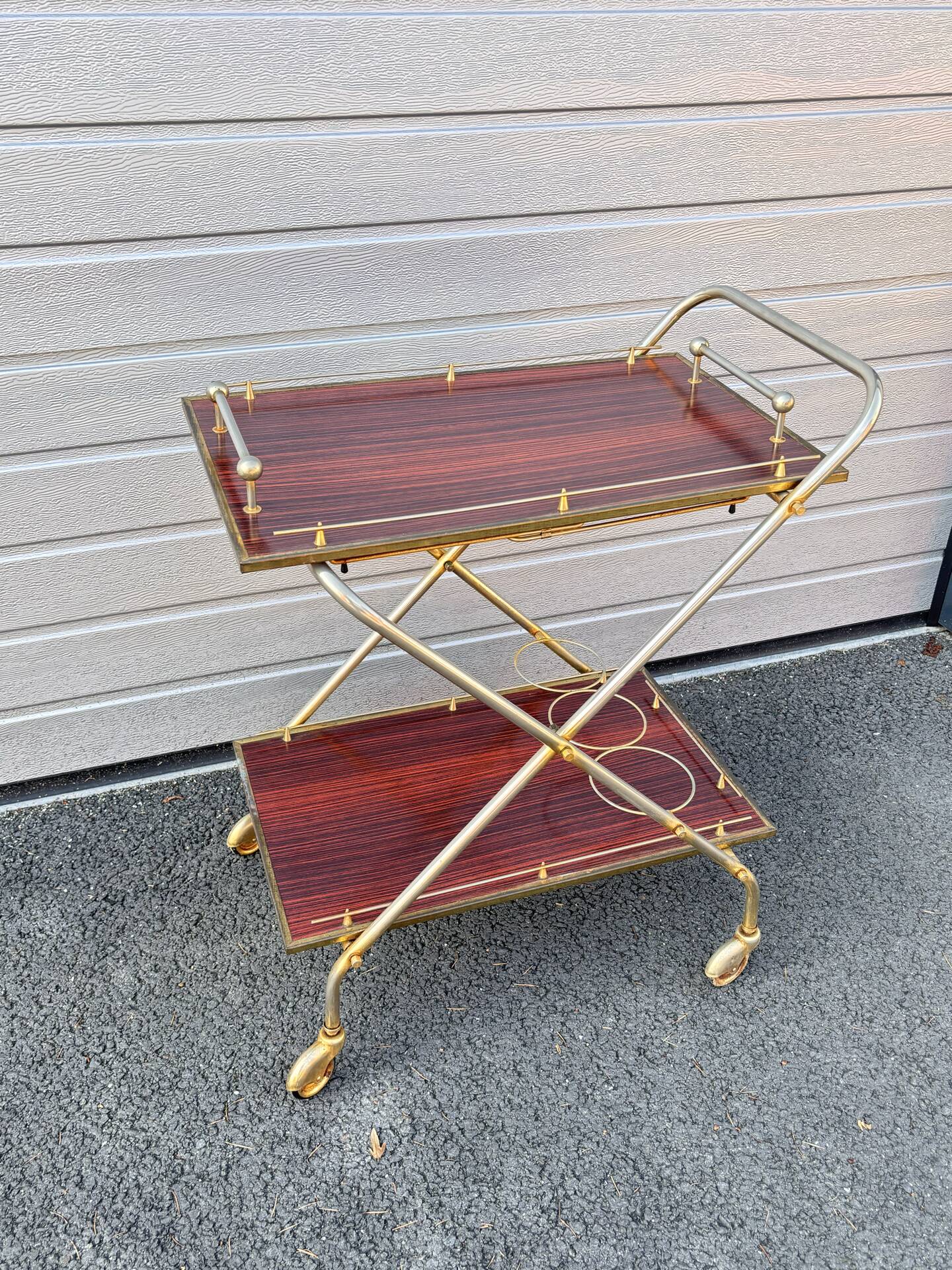 Vintage rolling dessert trolley in red Formica – 1950s/60s