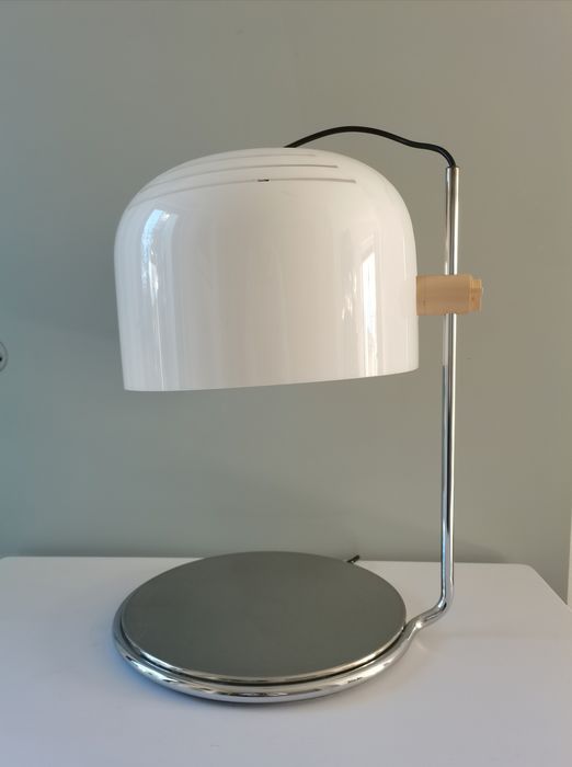 Luigi Massoni for Guzzini - Italian table lamp