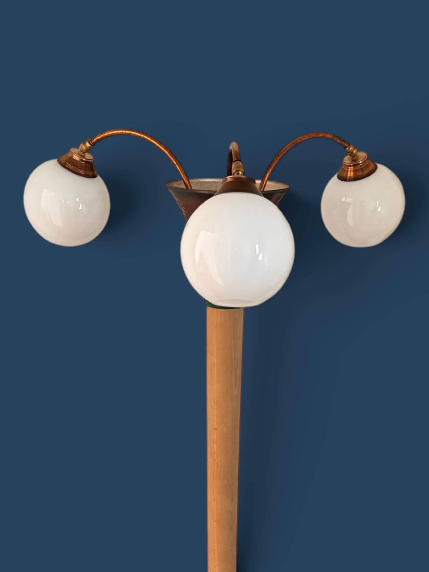 Renovated Art Deco floor lamp