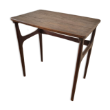 Table d'appoint scandinave foncée