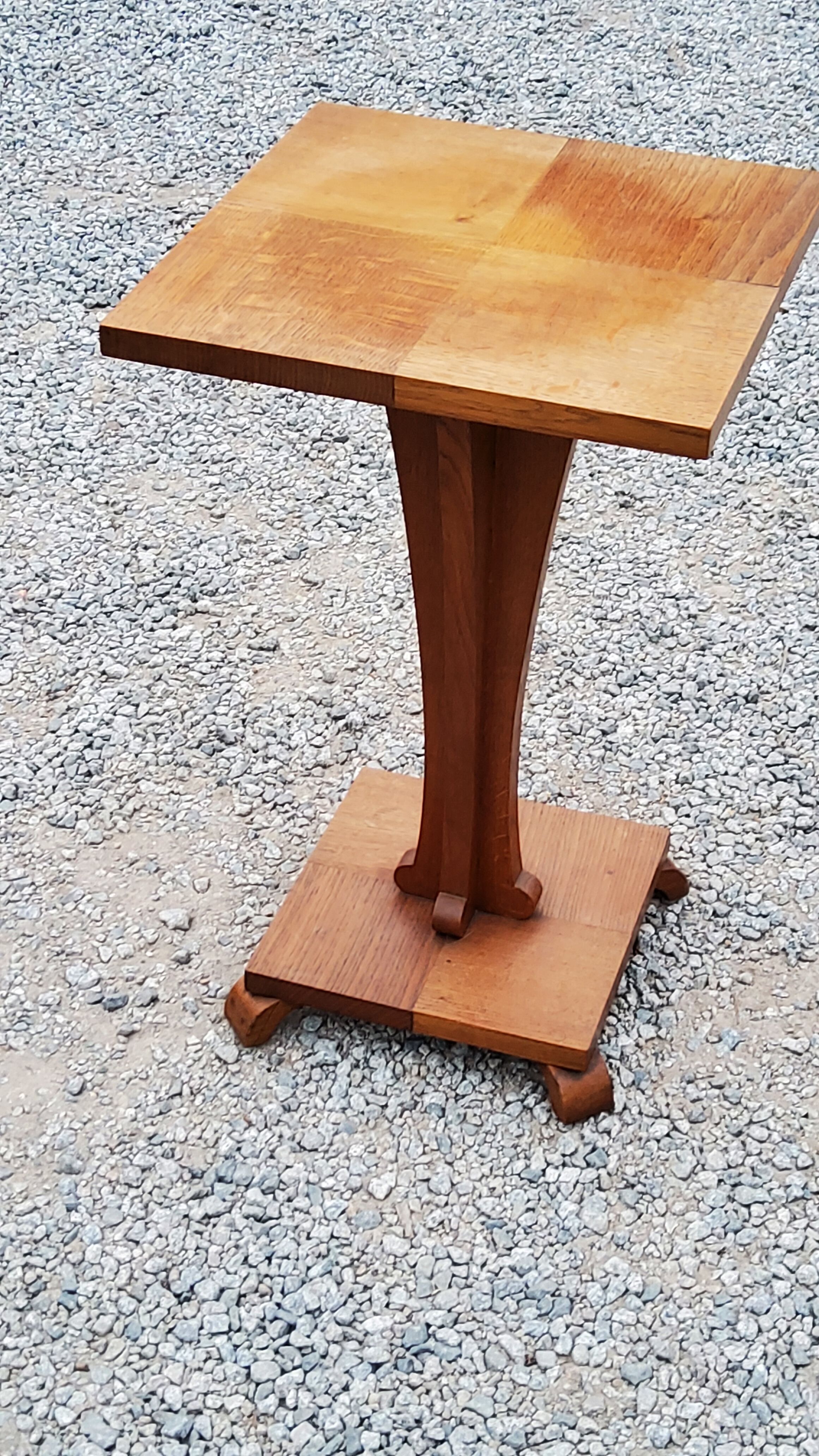 Side table pedestal table of the 50s in solid oak