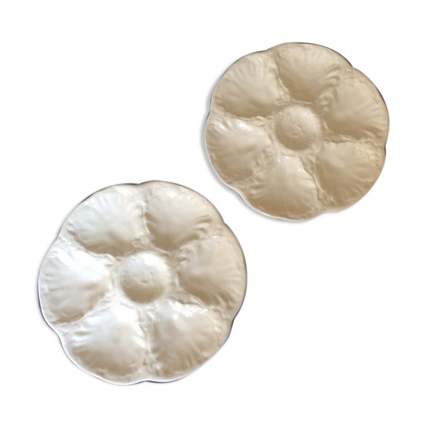 Set of 2 French vintage plates in gien white dabbling