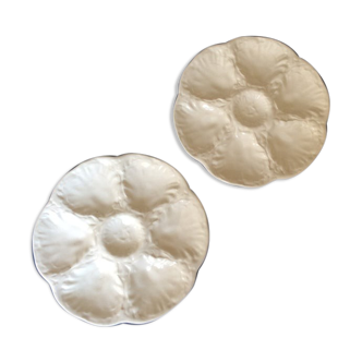 Set of 2 French vintage plates in gien white dabbling