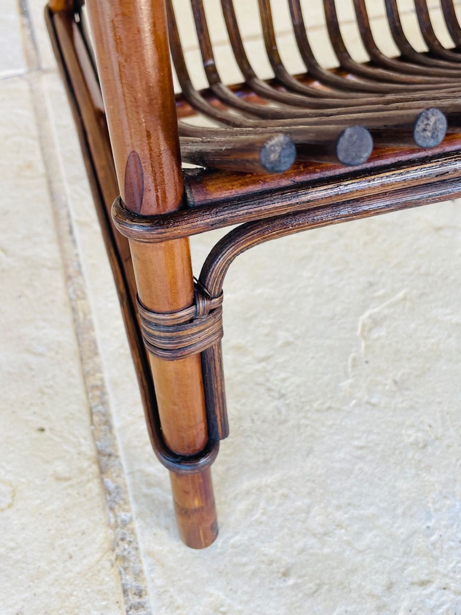 Table d'appoint avec porte revues vintage Rotin Bambou 1970s