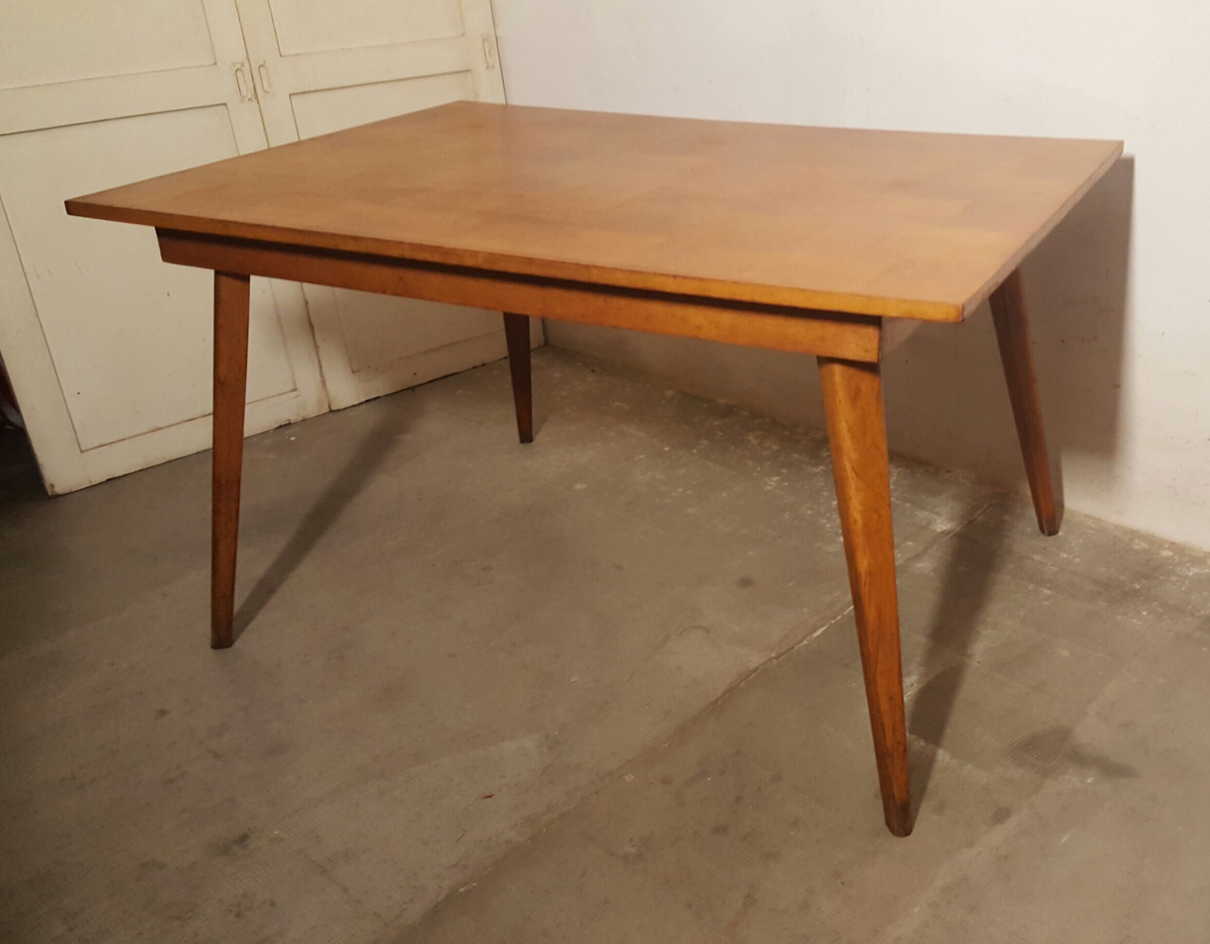 Table années 50