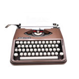Typewriter Olivetti Lettera 82 Brown revised ribbon new